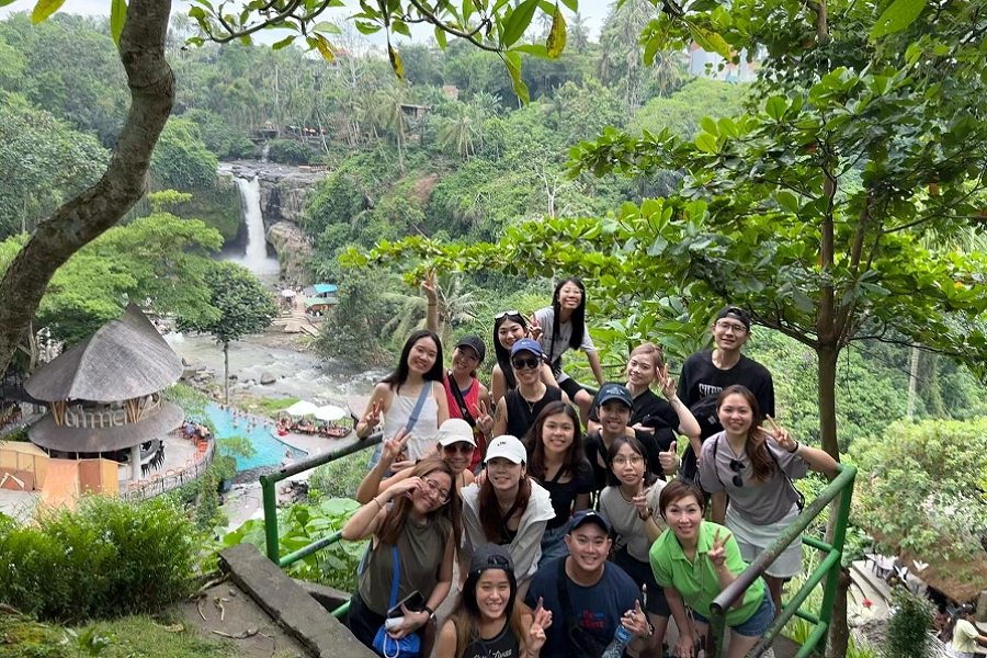 #WorkHard #PlayHarder: Twist Media’s Fun Work Culture #WorkHard #PlayHarder: Twist Media's Fun Work Culture